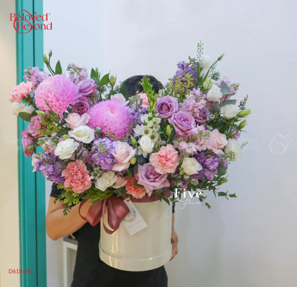 Hộp Hoa Cúc Mẫu Đơn Hồng - belovedbeyond.com
