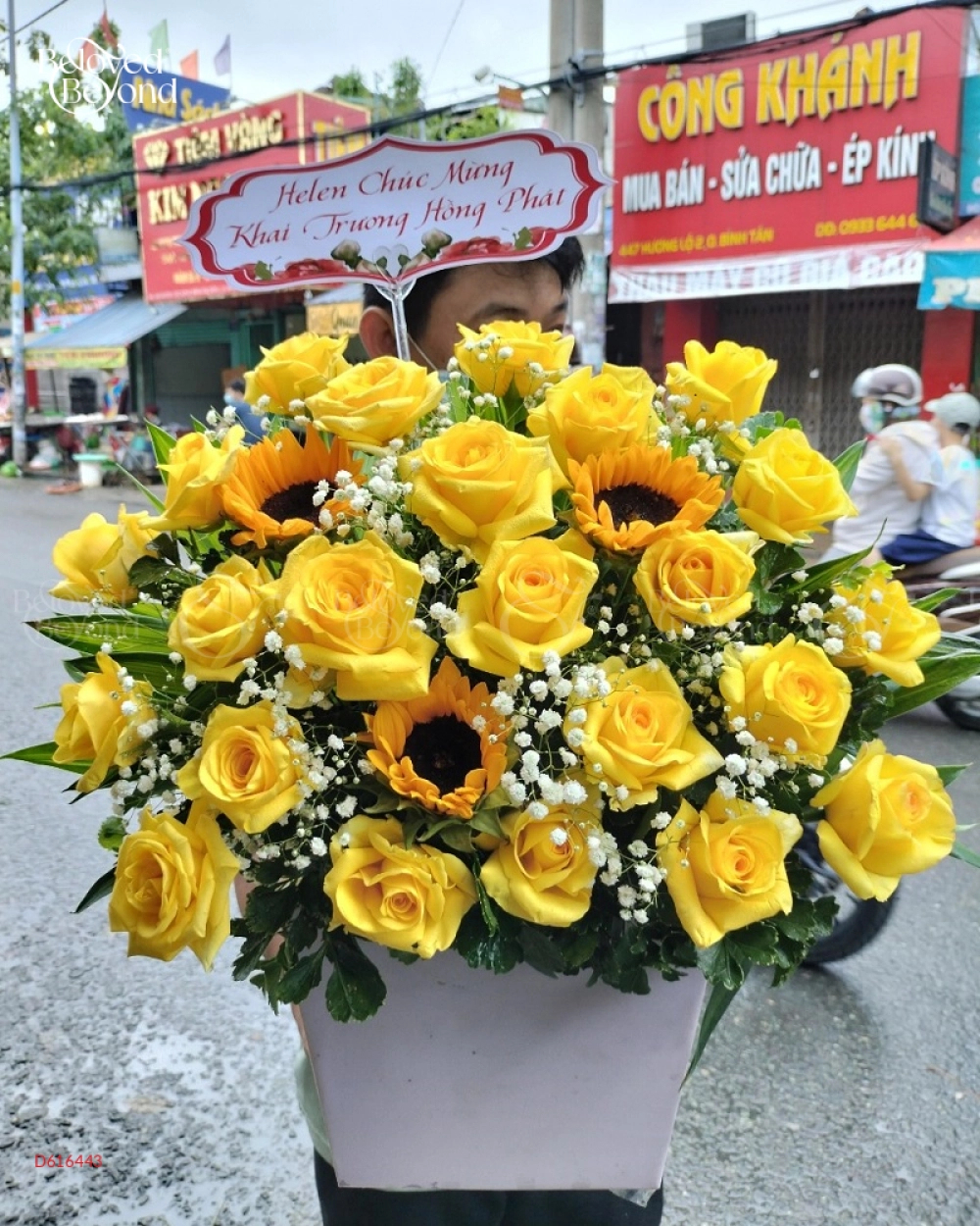 Hộp Hoa Chúc Mừng Khai Trương - Thắng Lợi 1 - belovedbeyond.com